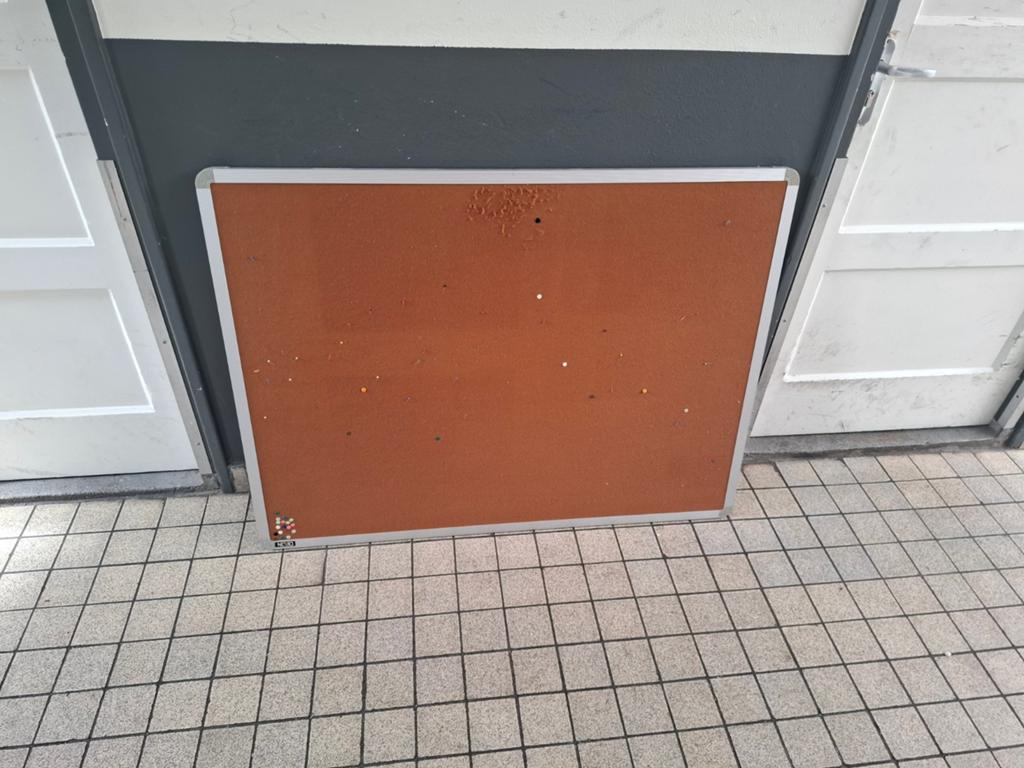 Prikbord, Huis en Inrichting, Ophalen of Verzenden, Gebruikt