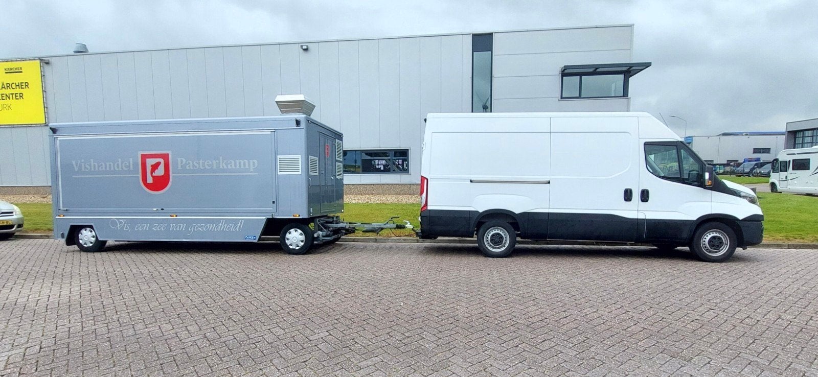 Complete visverkoopwagen – inclusief Iveco en 4 standplaatse, Ophalen