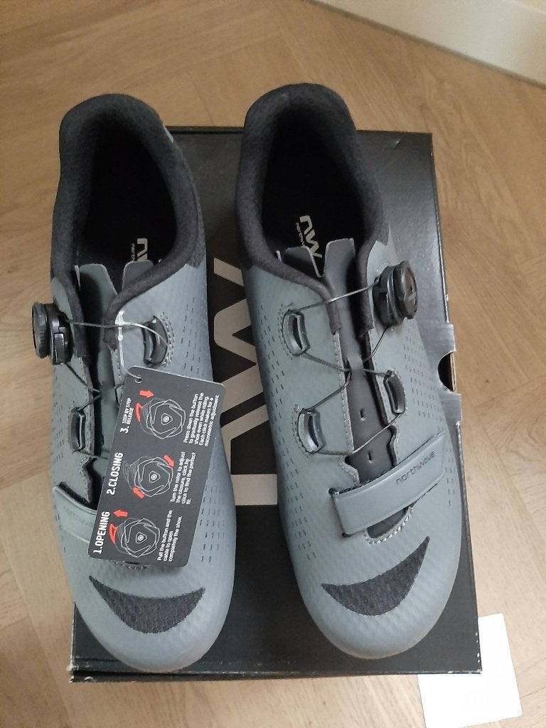 Nortwave Racefiets schoenen Storm carbon 2 maat 45 en 46, Fietsen en Brommers, Fietsaccessoires | Fietskleding, Heren, Schoenen