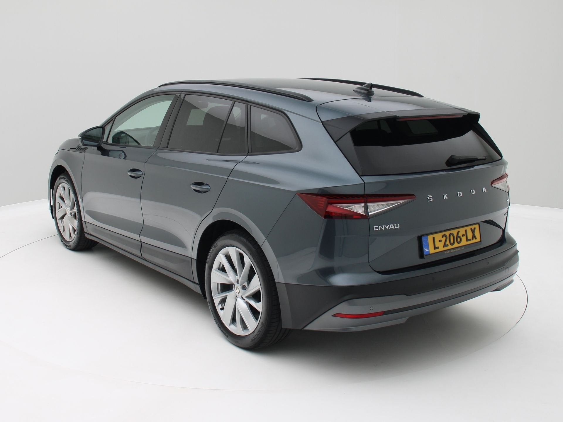 Skoda Enyaq iV 60 First Edition / Carplay / Adapt. Cruise /, Automaat, Achterwielaandrijving, Gebruikt, 1865 kg