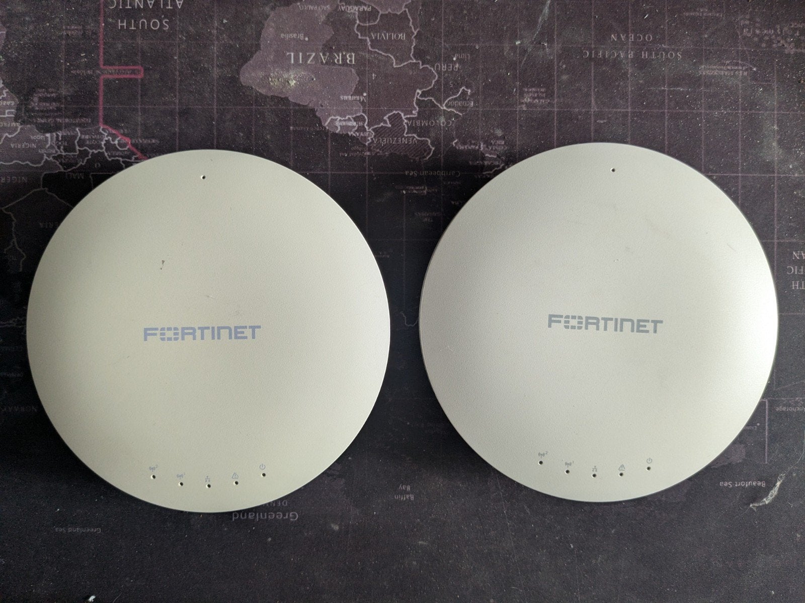 Fortinet FortiAP-221C Wireless Access Points (2 stuks), Computers en Software, Ophalen of Verzenden, Gebruikt, Fortinet