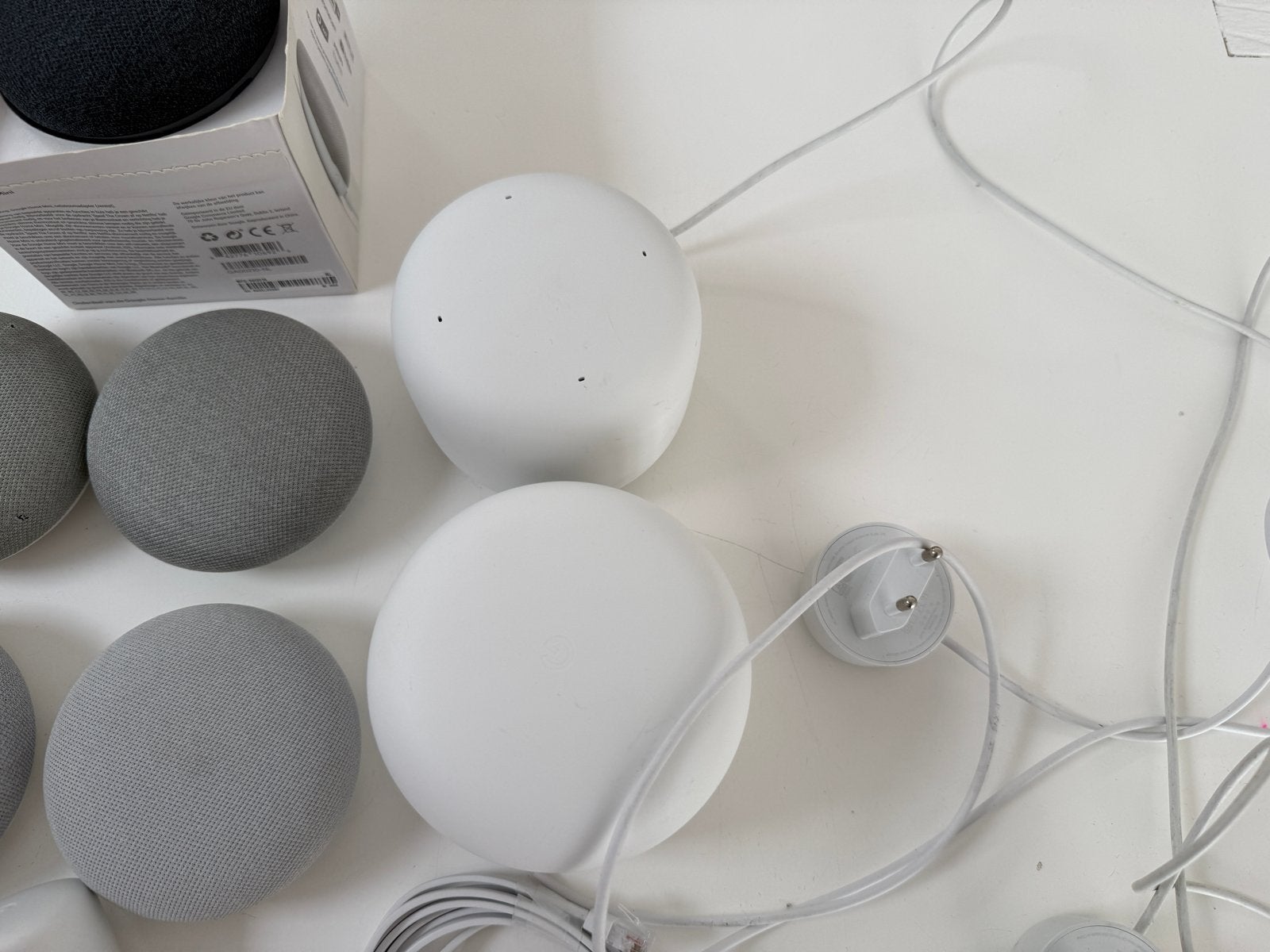 Google Home Mini & Nest Wifi Point bundel (4x Mini, 2x Nest, Gebruikt, Google, Google, Google