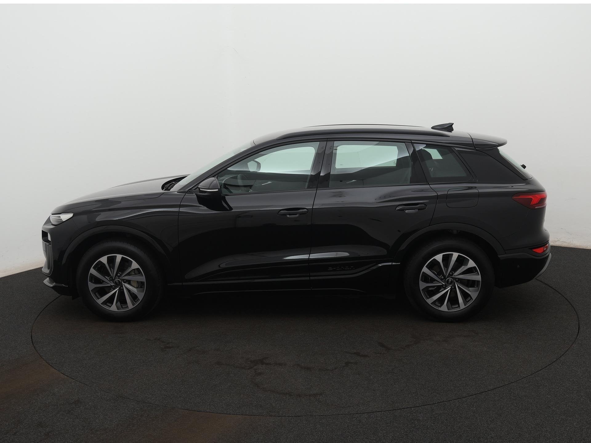 Audi Q6 e-tron Advanced edition performance 100 kWh 306 PK |, Auto's, 12 maanden, Gebruikt, Zwart, Q6 e-tron