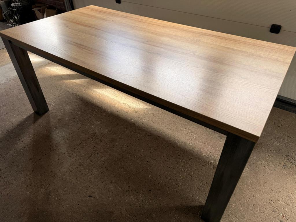Eetkamertafel 180x90x75 houtlook - Zo goed als nieuw, Huis en Inrichting, Ophalen, ., Vierkant, 50 tot 100 cm