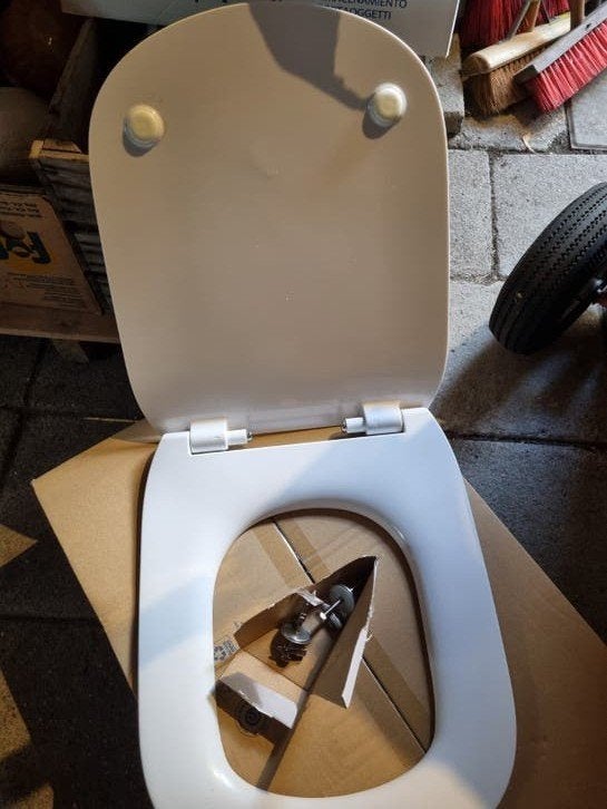 wc bril..nieuw, Doe-het-zelf en Verbouw, Sanitair, Ophalen of Verzenden, Nieuw, Toilet