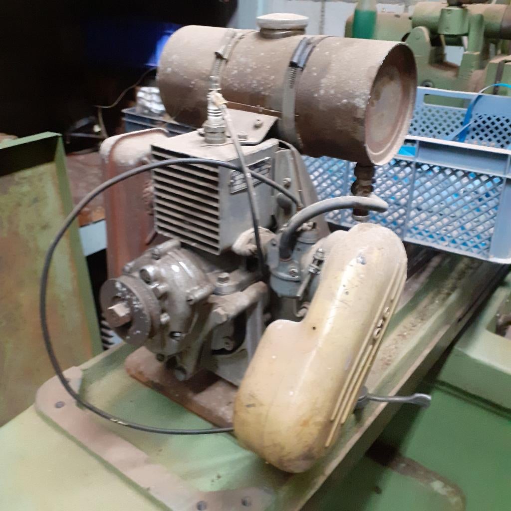JLO L77L benzine, Ophalen, Gebruikt, Benzinemotor, 1800 rpm of meer