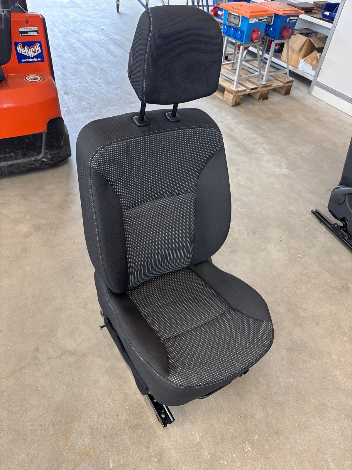 Bestuurder stoel Mercedes citan renault kangoo autostoel, Auto-onderdelen, Interieur en Bekleding, Ophalen, Nieuw, Mercedes-Benz