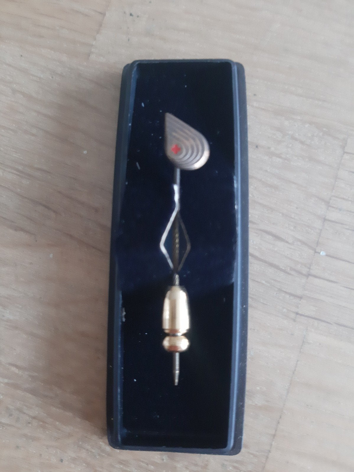 Vintage Gouden Reversspeld met Rode Steen, Overige materialen, 4 tot 7 cm, Gebruikt, Ophalen of Verzenden