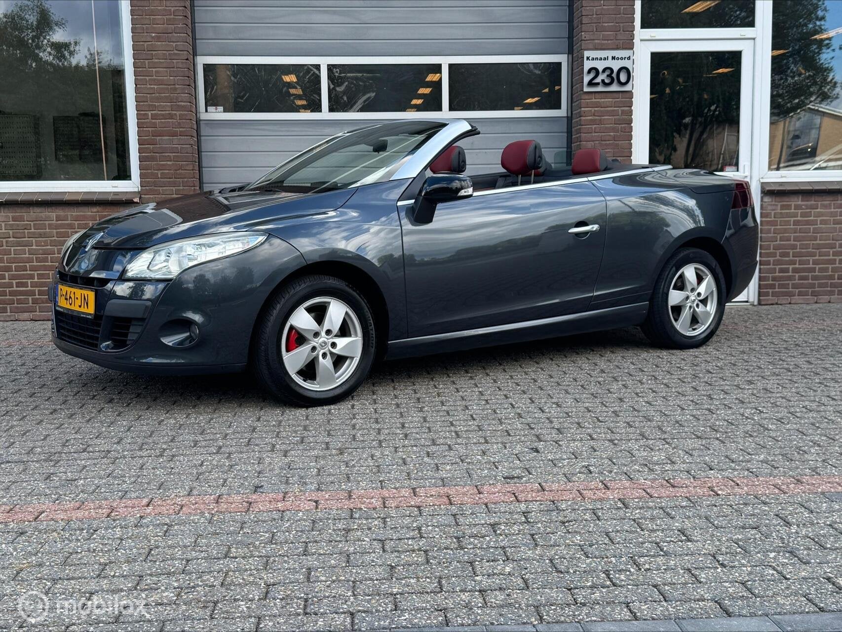 Renault Mégane Coupé Cabriolet 1.6 LEDER/ECC-AIRCO/CRUISE, Euro 5, Gebruikt, 750 kg, 4 cilinders