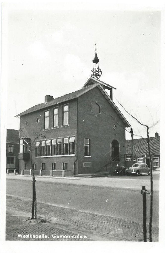 Ansichtkaart WESTKAPELLE  Gemeentehuis, Verzamelen, Verzenden, 1960 tot 1980, Gelopen, Zeeland