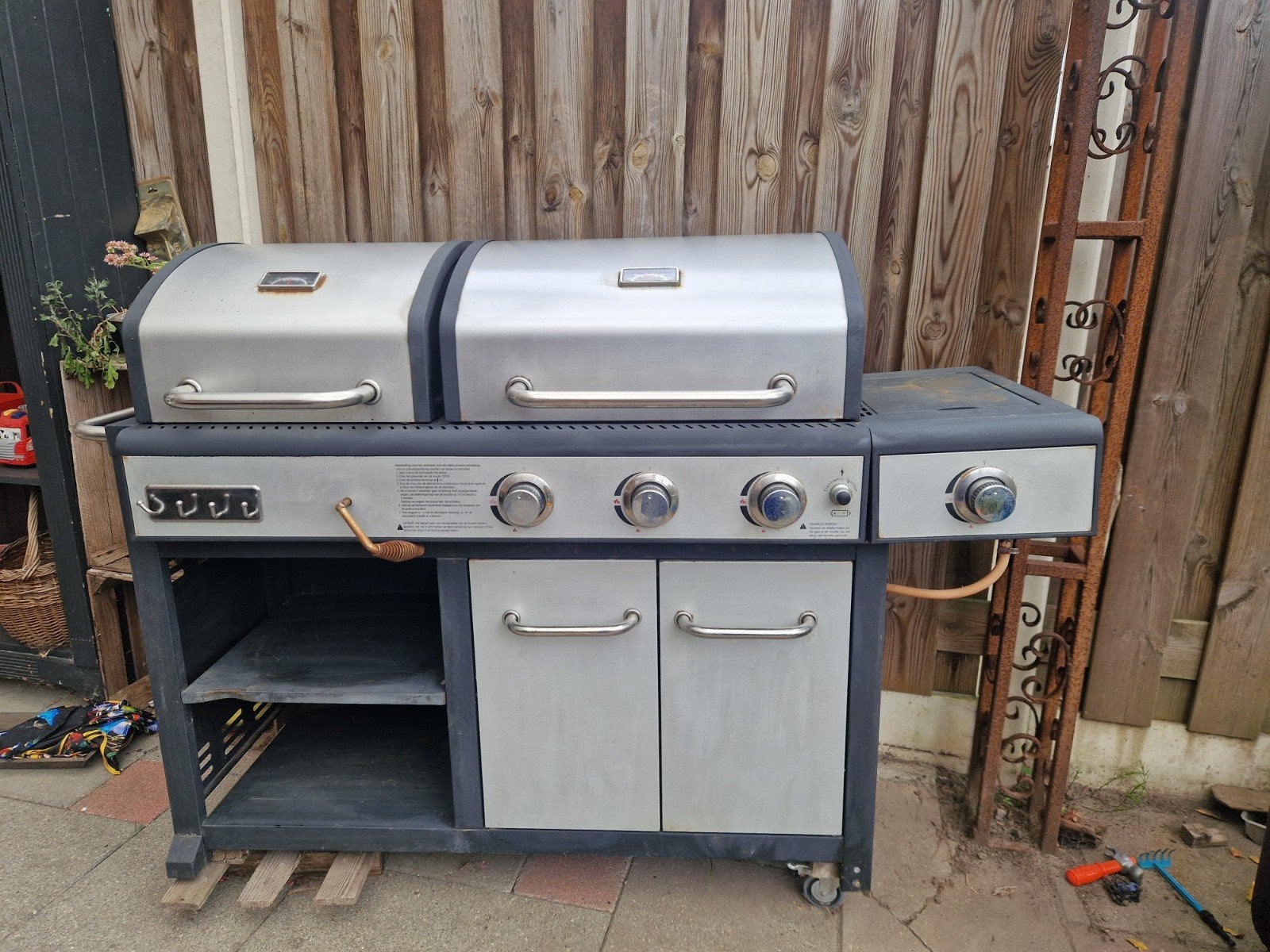 Kolen en gas BBQ met aanpassingen, Ophalen, Gebruikt