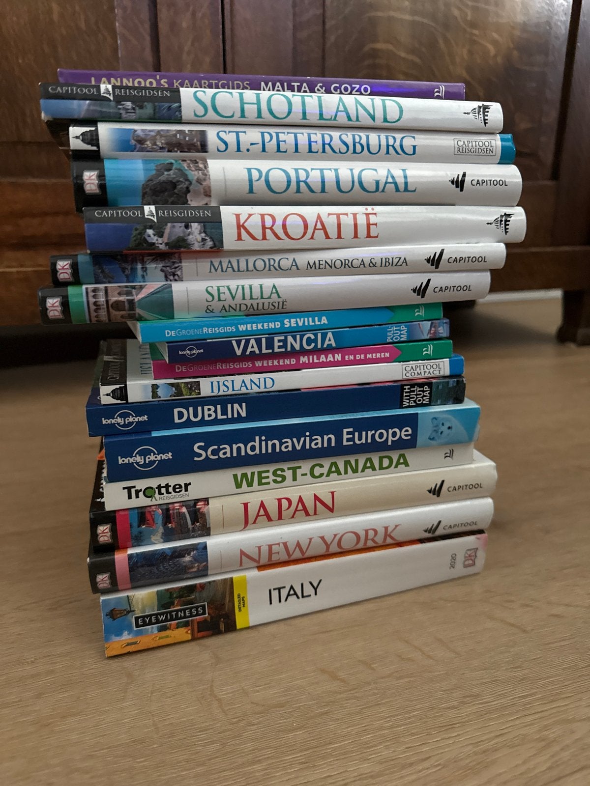 Diverse Reisgidsen: Capitool, Lonely Planet, Trotter, DK, Gelezen, Capitool, Europa, Ophalen of Verzenden