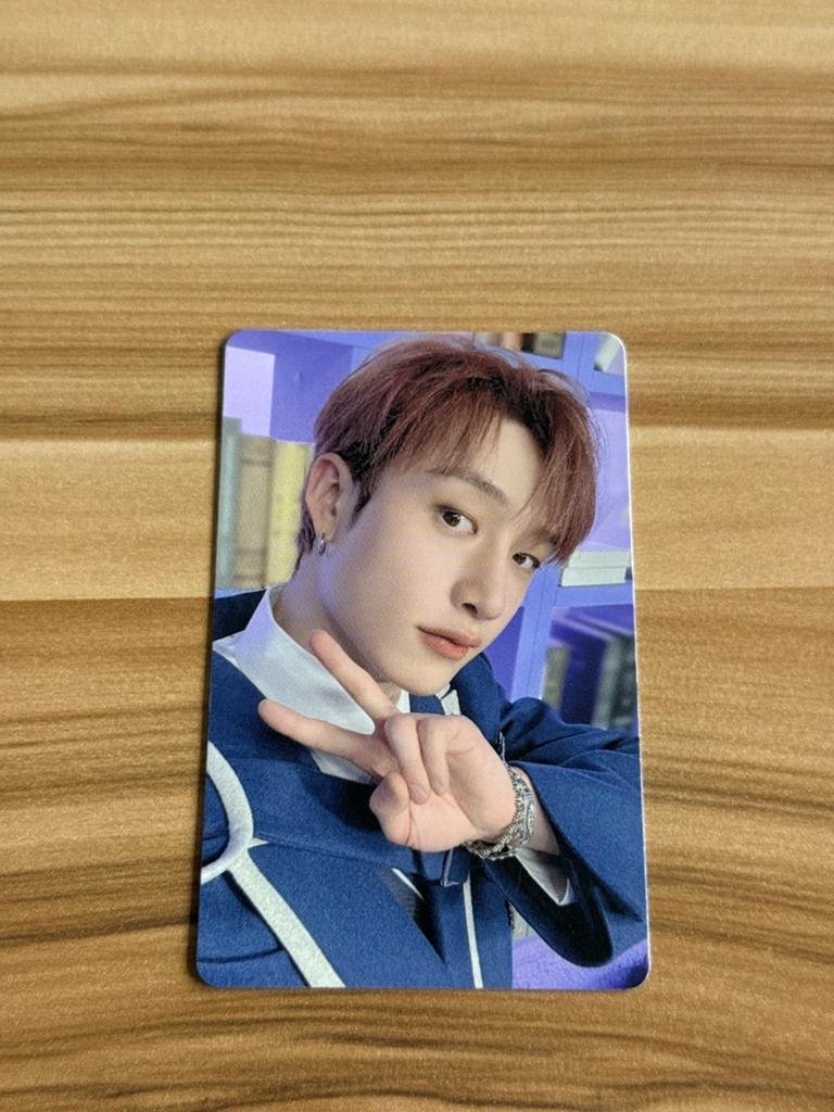 Stray Kids Bang Chan photo card magic school, Ophalen of Verzenden, Zo goed als nieuw, Foto of Kaart