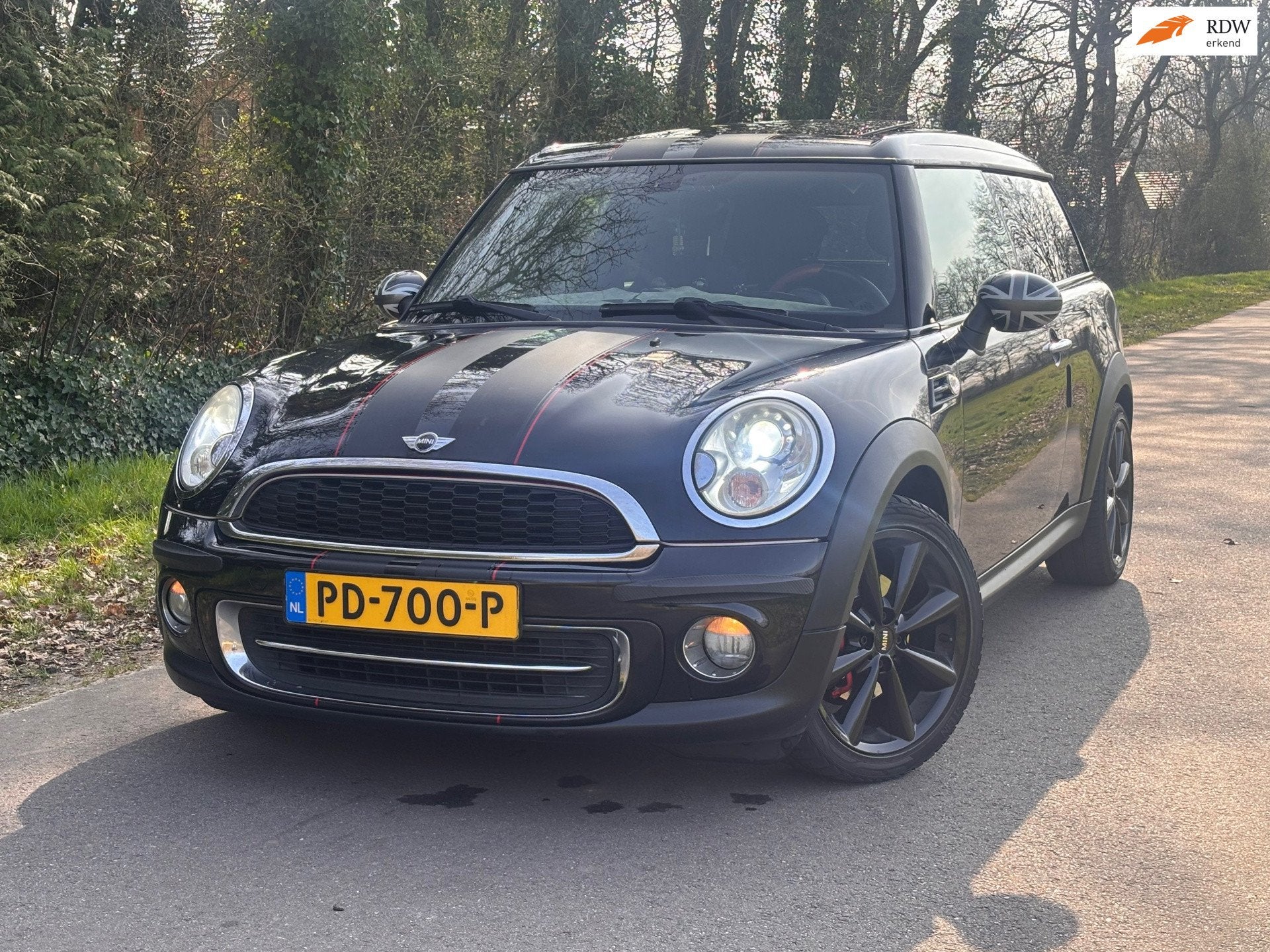 Mini Mini Clubman 1.6 Cooper Chili | Cruise control + Pano |, Voorwielaandrijving, Euro 5, 4 cilinders, 4 stoelen