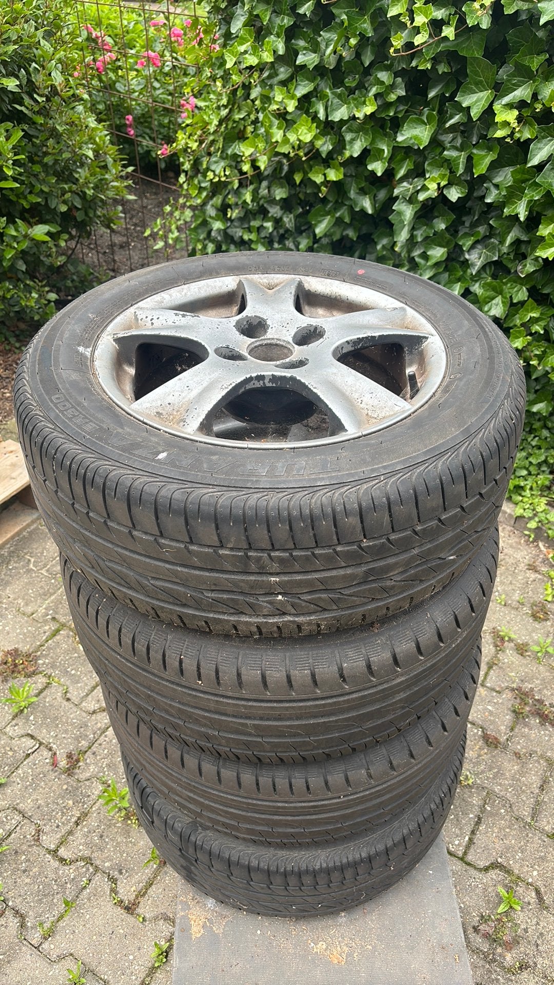 Setje 16 inch velg met goeie banden, Auto-onderdelen, Banden en Velgen, Ophalen, 215 mm, 16 inch, Band(en)
