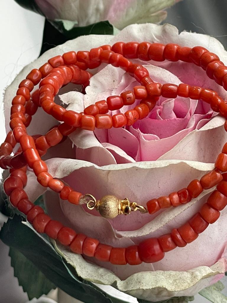 Antieke bloedkoraal ketting, Ophalen of Verzenden, Zilver, Ketting, Verguld