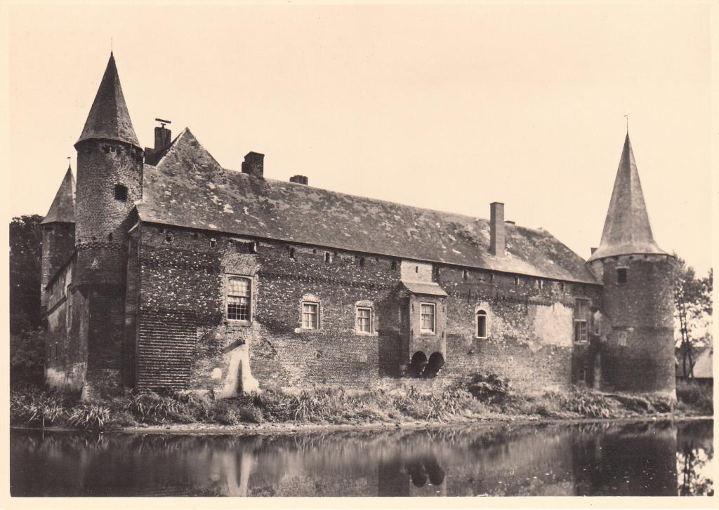 Hernen   -   Kasteel " Hernen "                 =0073/74=, Ophalen of Verzenden, 1940 tot 1960, Ongelopen, Gelderland
