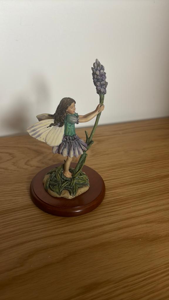 The Lavender Fairy beeldje - Flower Fairies - 15 cm, Verzamelen, Ophalen of Verzenden, Zo goed als nieuw, Fantasy