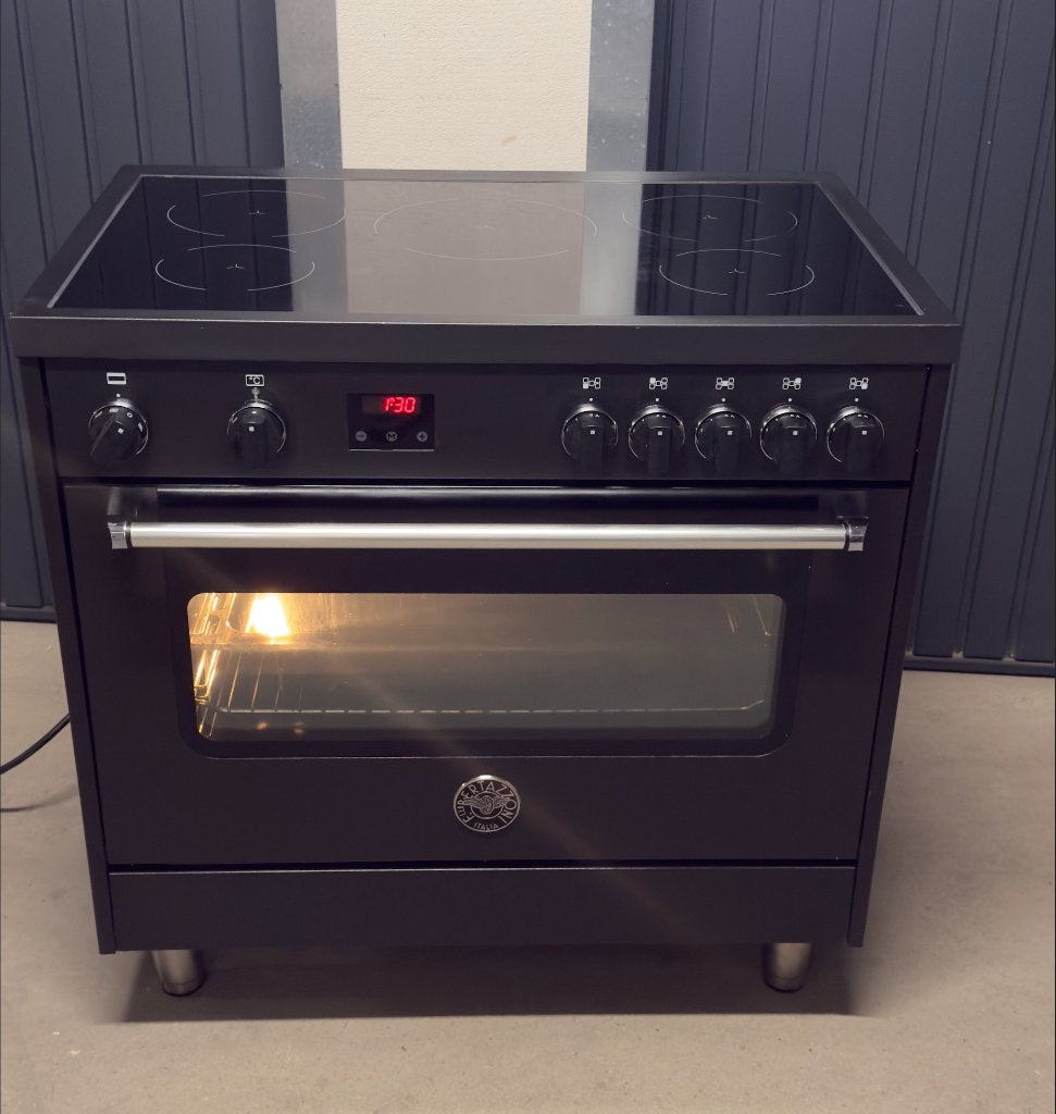 Bertazzoni Inductie Fornuis, Witgoed en Apparatuur, Gebruikt, 60 cm of meer, 4 kookzones, Inductie