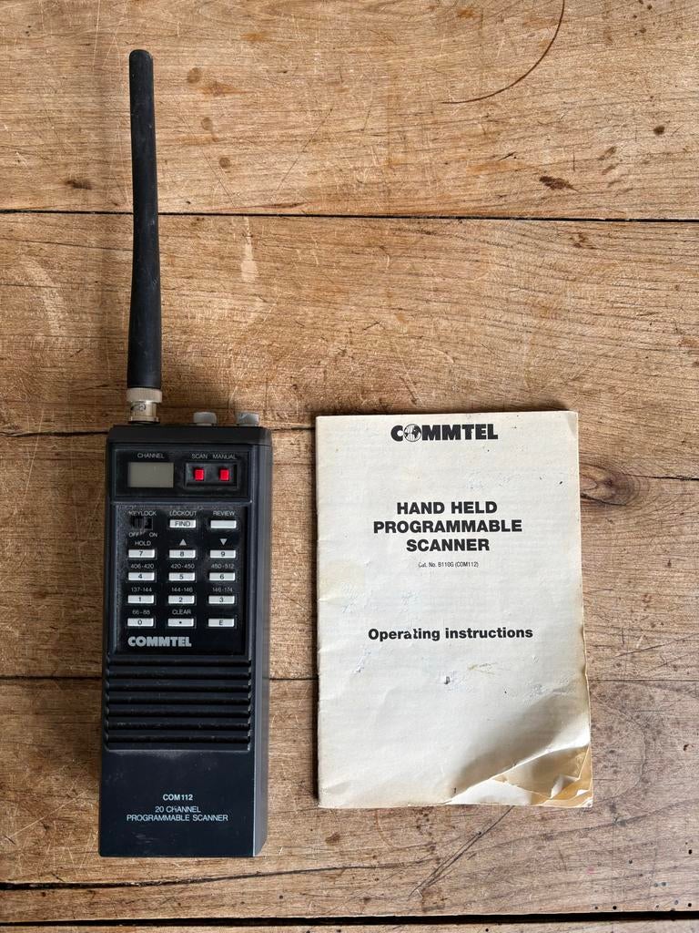 CommTel COM112 Handheld Programmeerbare Scanner, Telecommunicatie, Scanners, Zo goed als nieuw, Minder dan 30 kanalen, Draagbaar