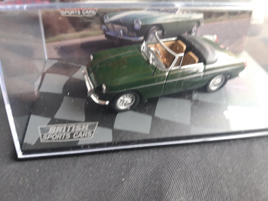 MG MGB 1800 roadster Mk II '68 British Racing Green 1:43, Ophalen of Verzenden, Zo goed als nieuw, Auto, Overige merken