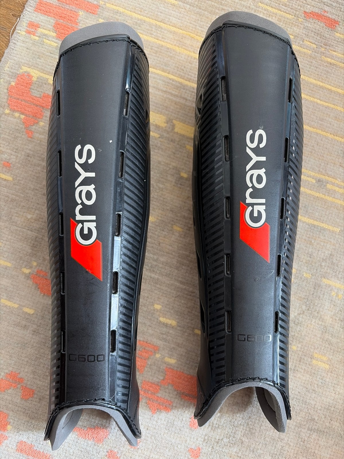 Grays G600 Scheenbeschermers - Zwart, Ophalen of Verzenden, Gebruikt