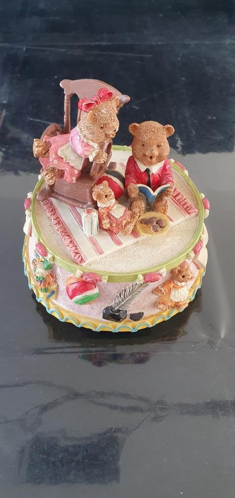 Vintage Muziekdoos Beertjes op Schommelstoel, Ophalen, Zo goed als nieuw