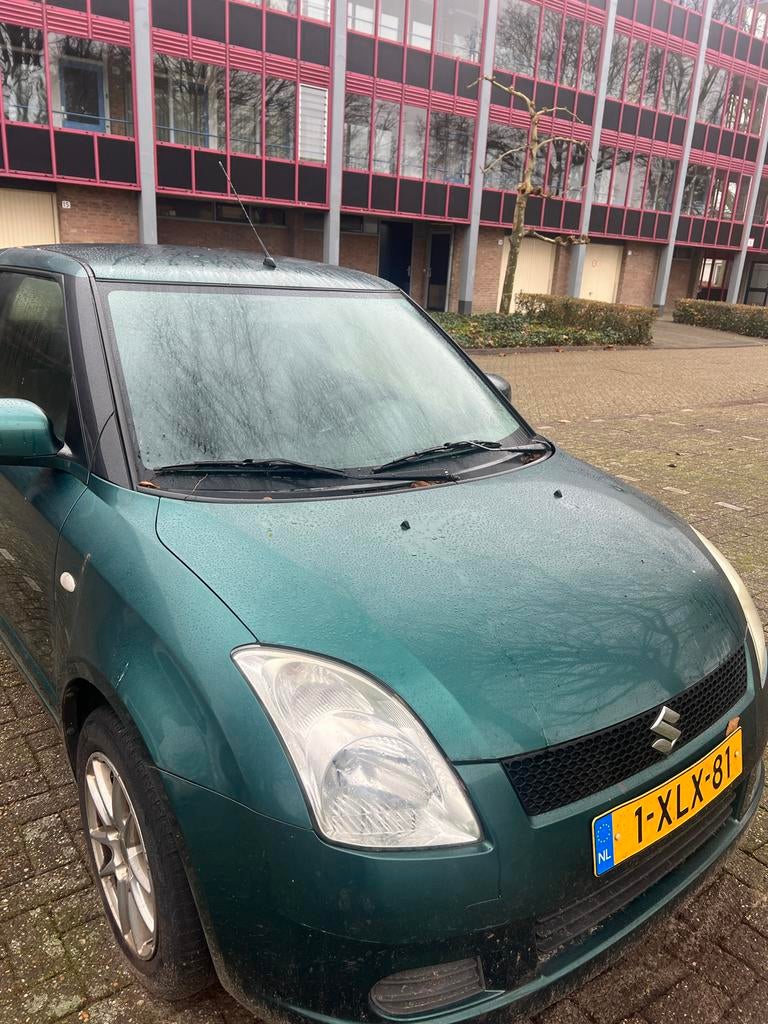 Suzuki Swift 1.3 3D 2005 Groen, Auto's, 31 €/maand, Swift, Handgeschakeld, 92 pk