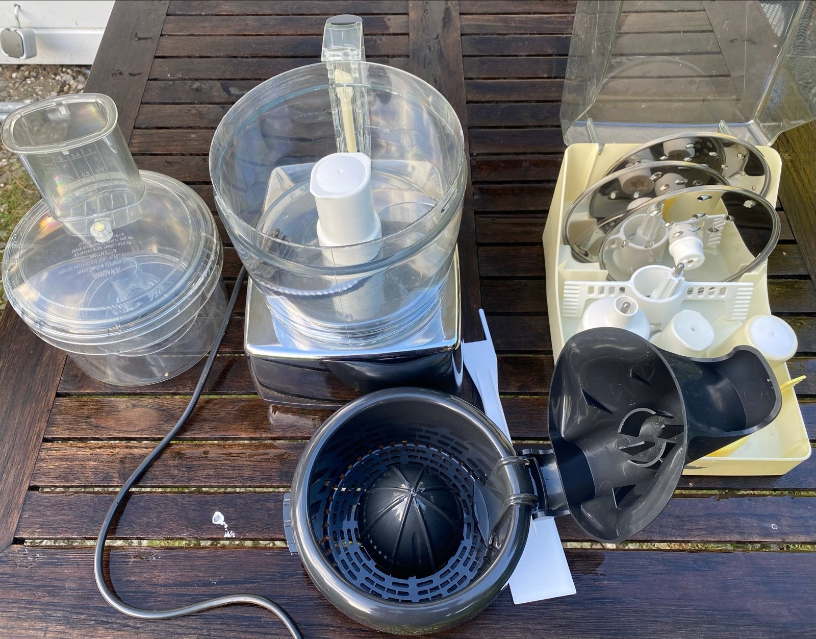 Magimix Compact 3100 foodprocessor met accessoires, 2 tot 3 liter, Ophalen, Zo goed als nieuw, 1 snelheid