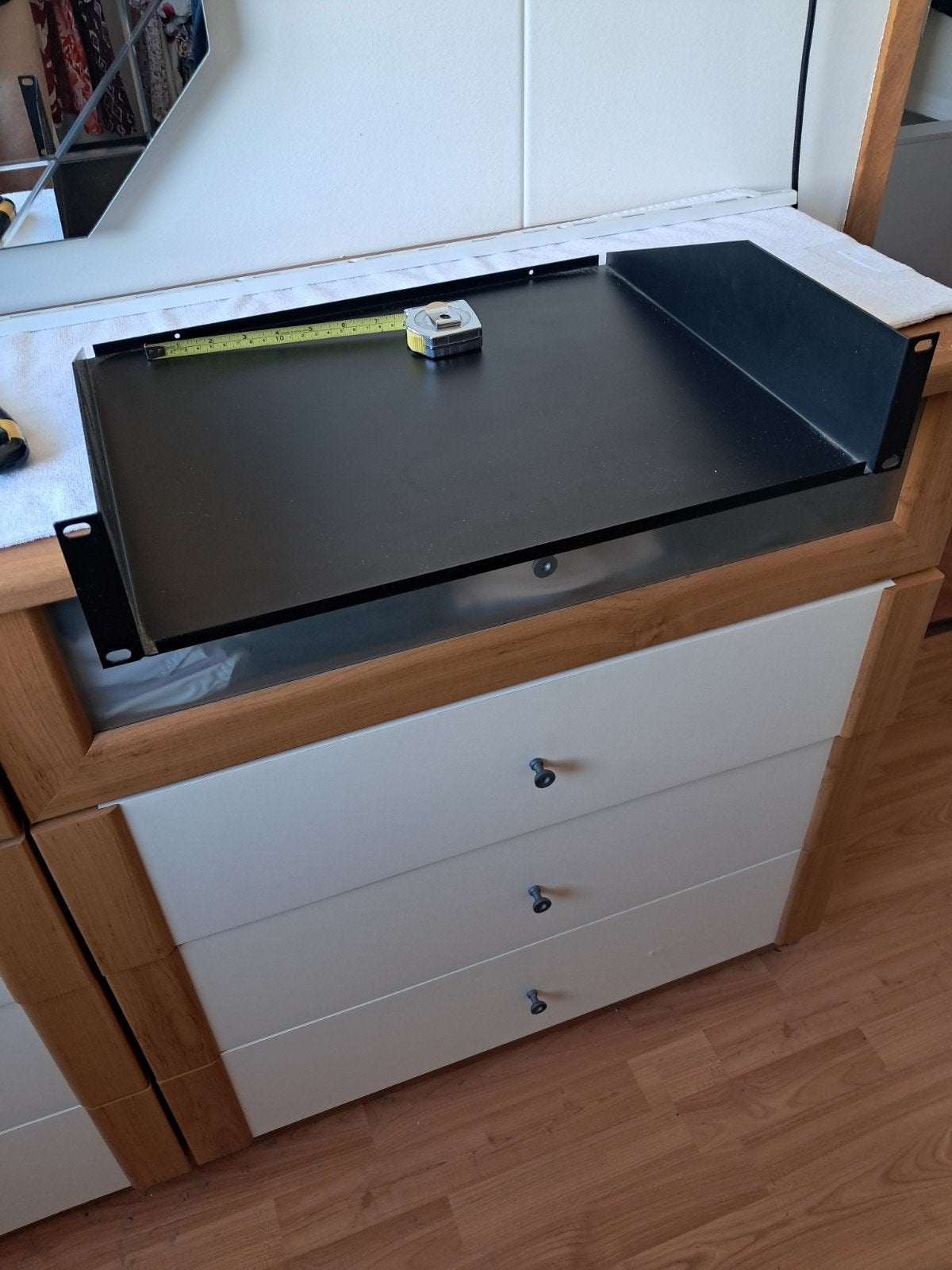 19 inch tray voor in 19 inch rack, Computers en Software, Ophalen of Verzenden
