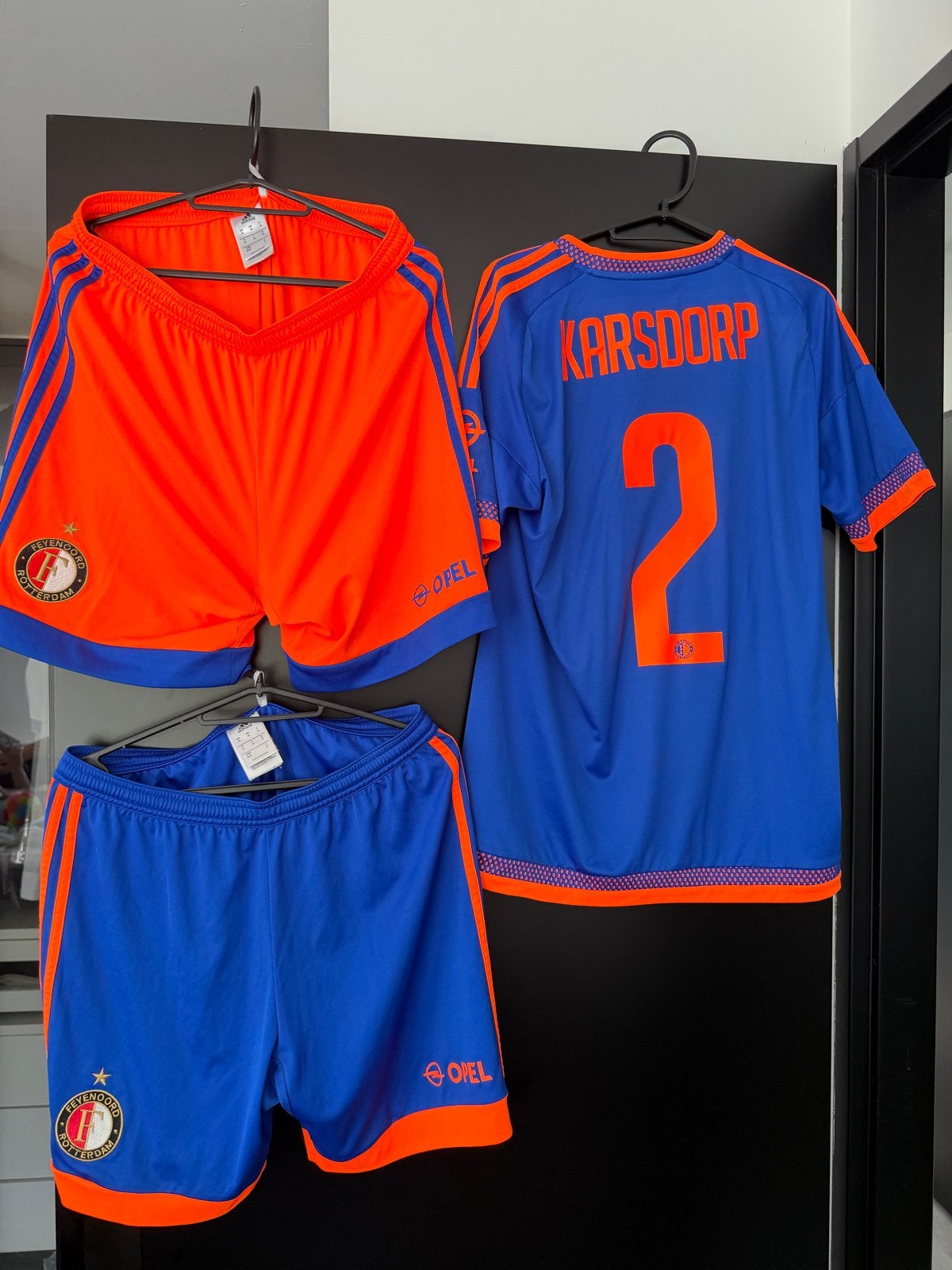 Feyenoord shirt met 2 broekjes, Maat S, Ophalen of Verzenden, Zo goed als nieuw, Set