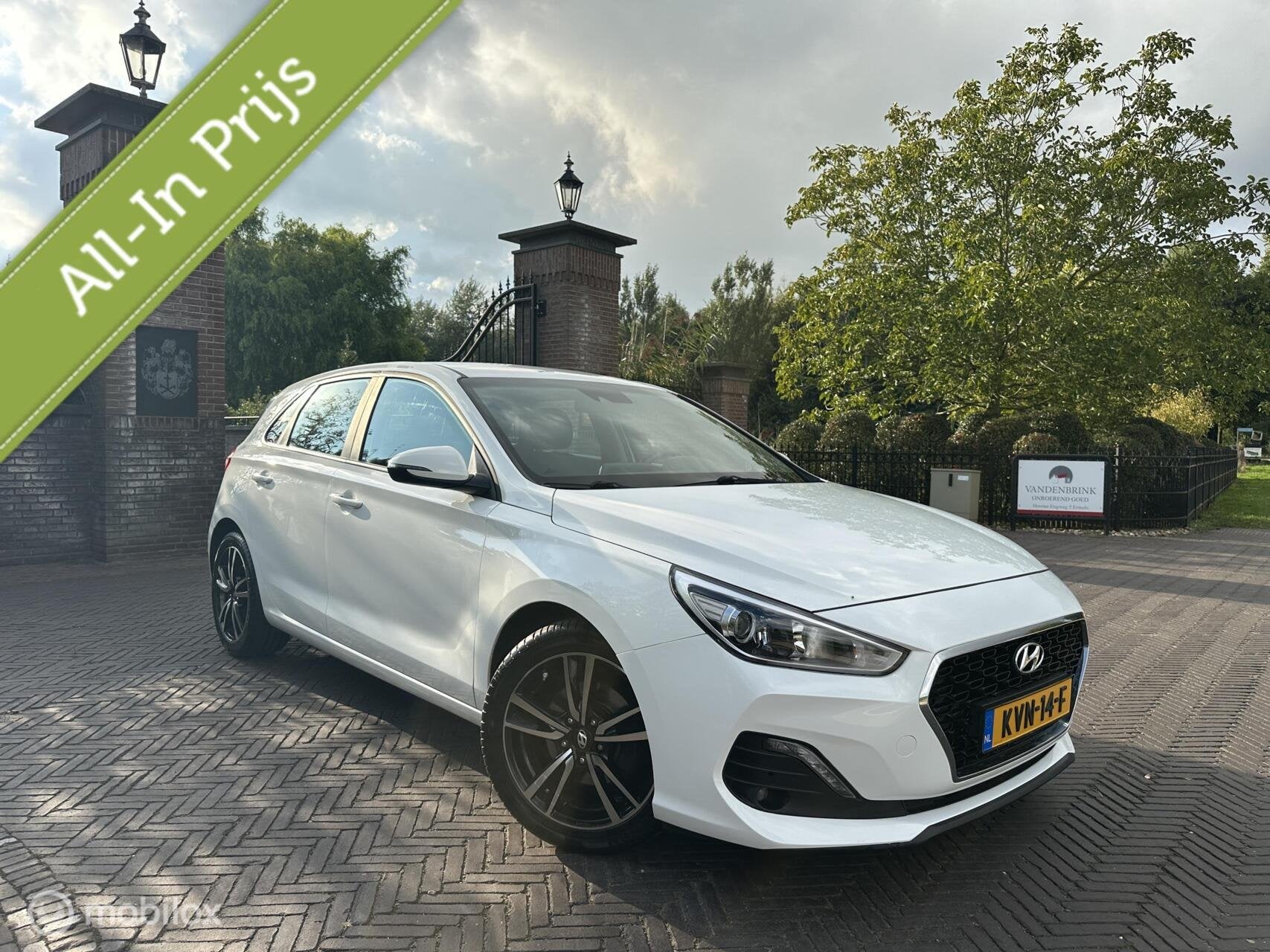 Hyundai i30 1.0 T-GDI i-Motion Navi Cruise LED Garantie✅, Voorwielaandrijving, Dealer onderhouden, Stof, Gebruikt