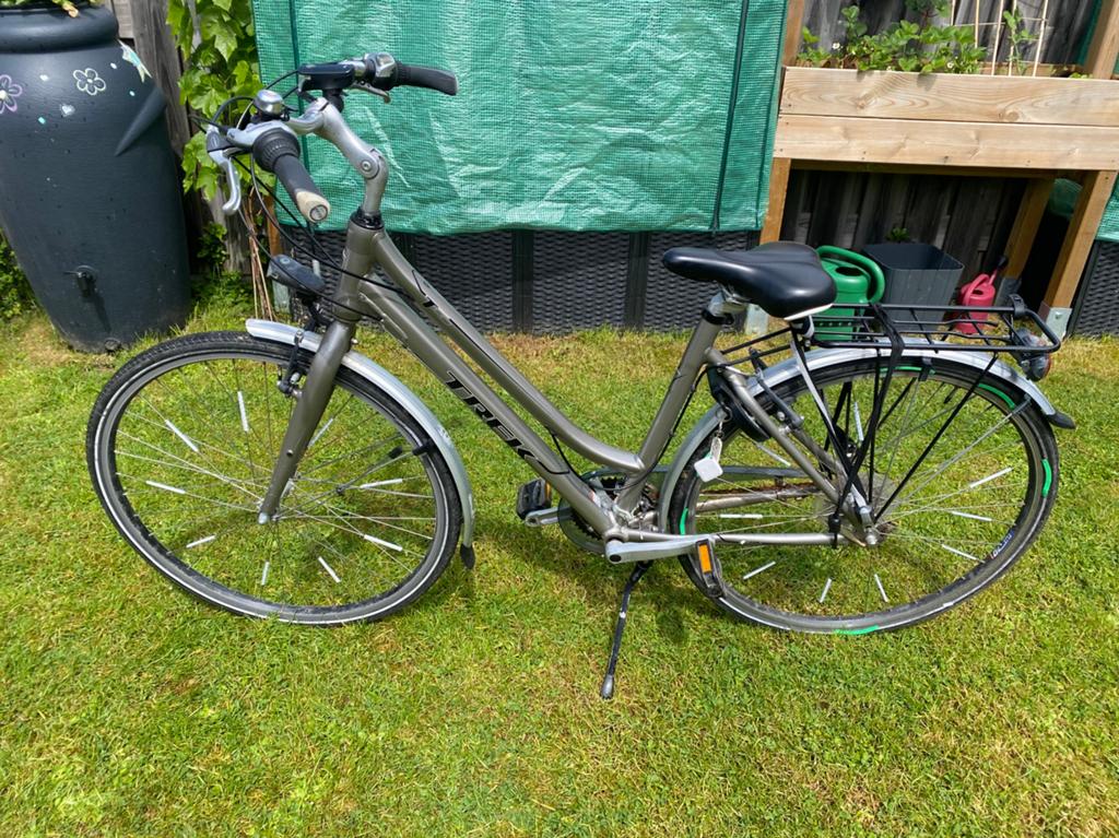 Trek Damesfiets fiets nog van a naar b, Fietsen en Brommers, Fietsen | Dames | Damesfietsen, Ophalen, Gebruikt, Overige merken