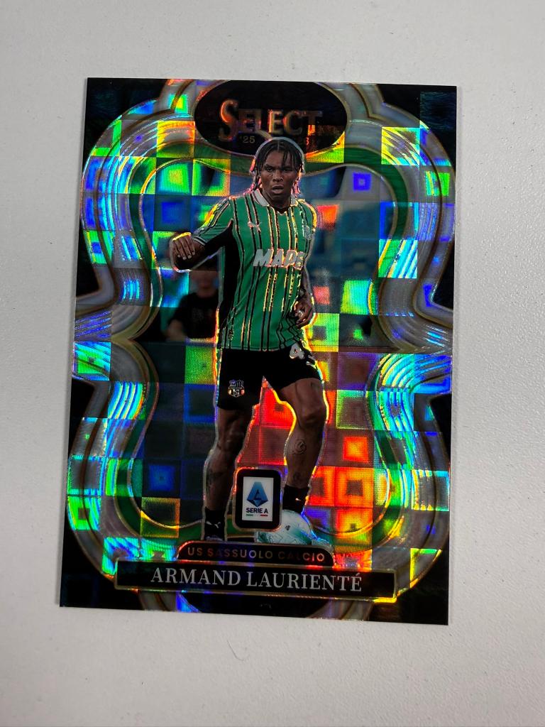 191 Armand Lauriente Pandora Select Serie A 2025-26, Ophalen of Verzenden, Nieuw, Buitenlandse clubs, Poster, Plaatje of Sticker