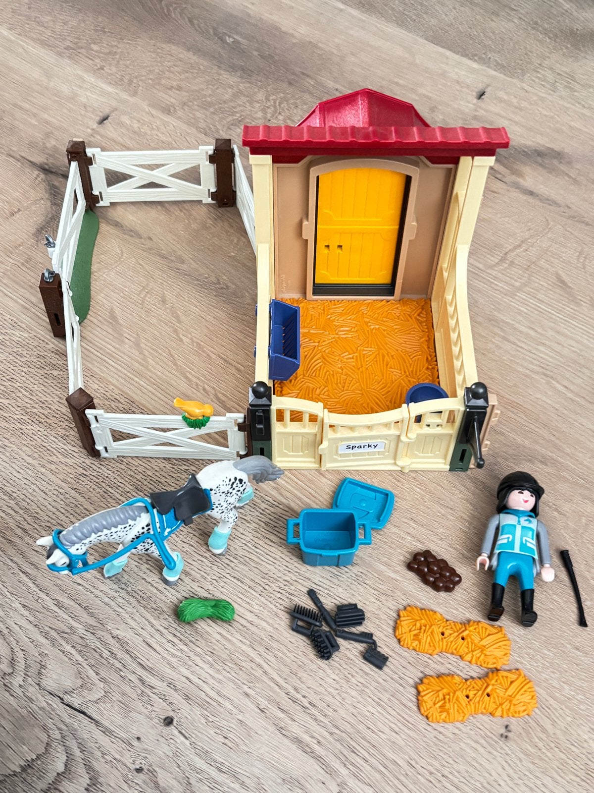 Playmobil paardenbox 6935, Ophalen, Complete set, Zo goed als nieuw, Country