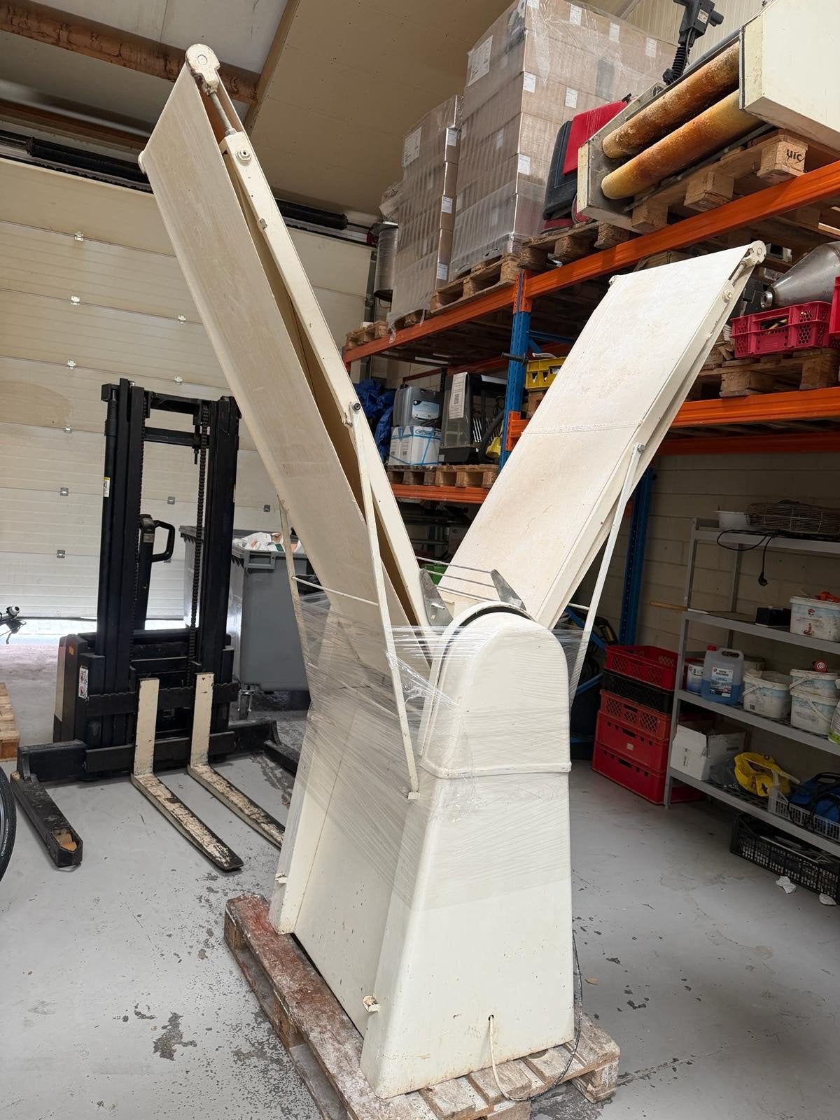 Uitromachine .  Deegopboller voor Bakkerijen, Zakelijke goederen, Ophalen