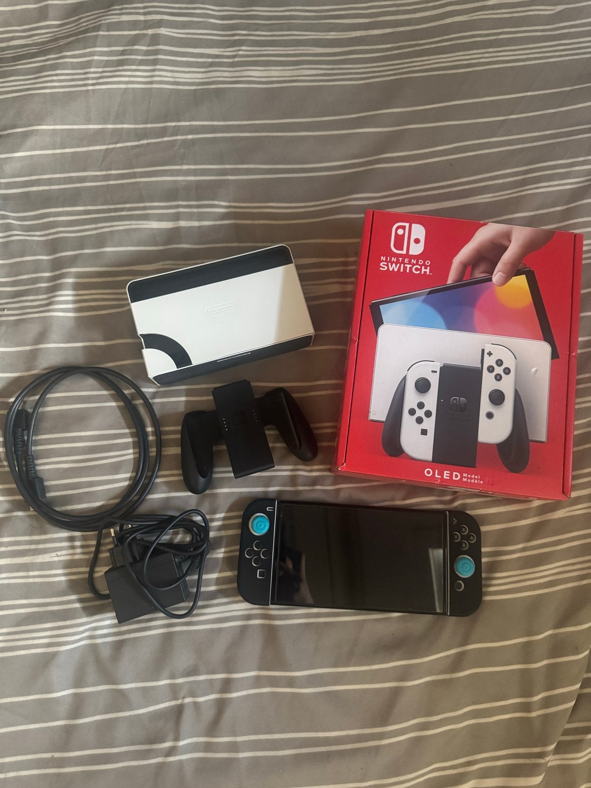 Nintendo Switch OLED compleet met bonnen erbij, Ophalen, Gebruikt, Zonder controller, Switch OLED