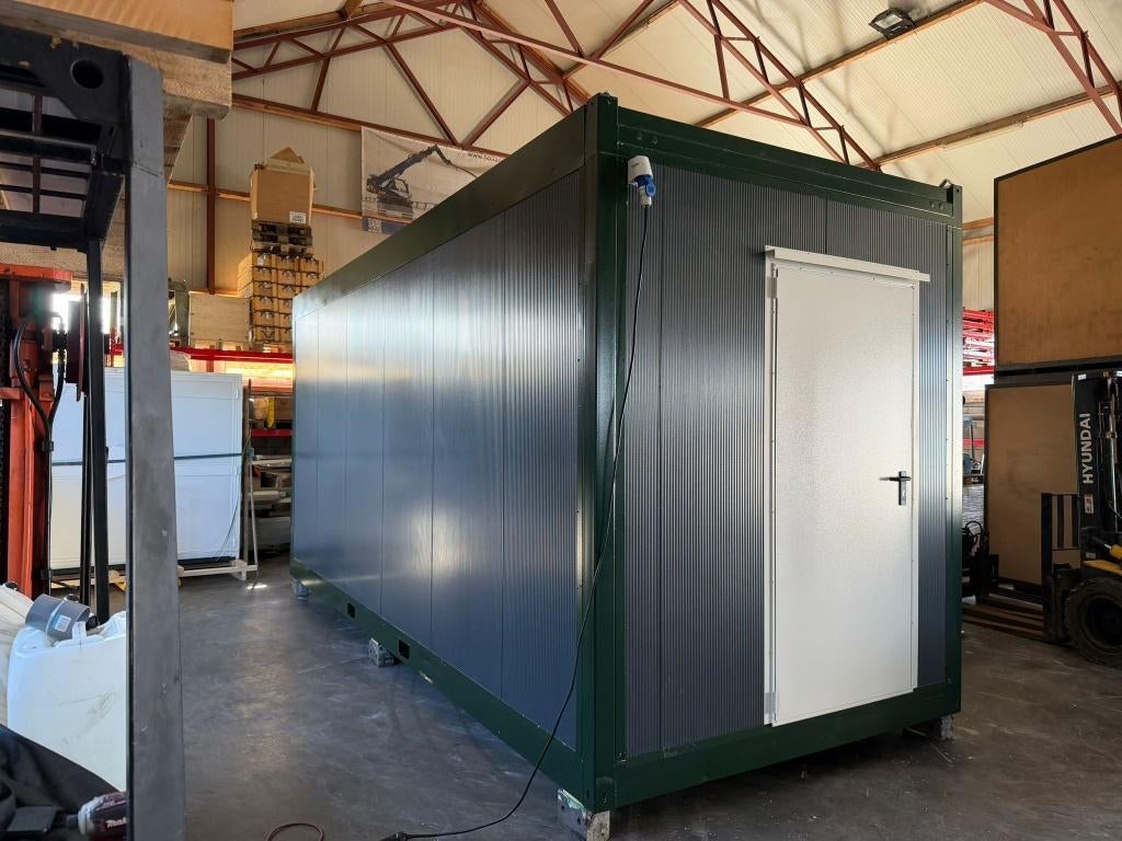 “DIRECT LEVERBAAR”  6x2,44m unit, Ophalen