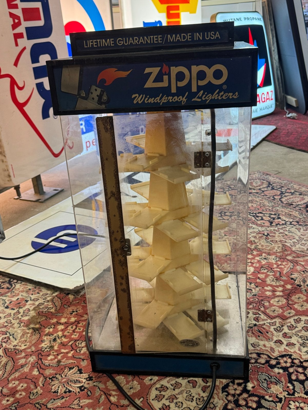 Vintage Zippo Windproof Lighters Display - Verlicht, Ophalen, Reclamebord, Gebruikt, .