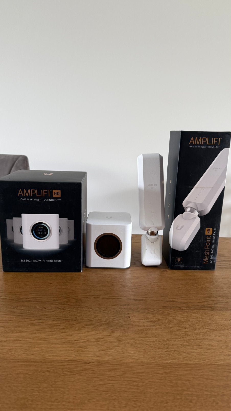AMPLIFI HD Home Wi-Fi Mesh Technologie Router & MeshPoint, Computers en Software, Netwerk switches, Ophalen of Verzenden, Zo goed als nieuw