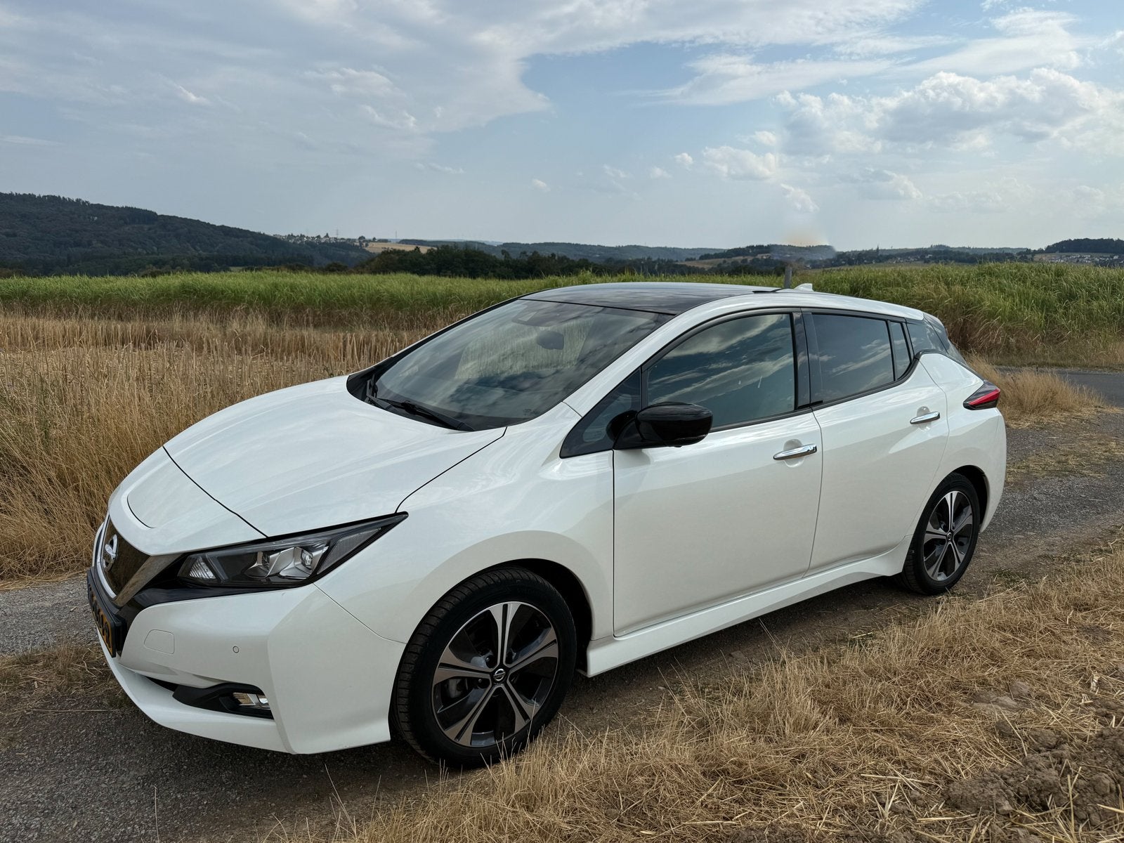 Nissan Leaf Electric 40kWh 2019 Wit + CHAdeMO / CSS Adapter, Auto's, Nissan, Origineel Nederlands, Elektrisch, Particulier, 1480 kg