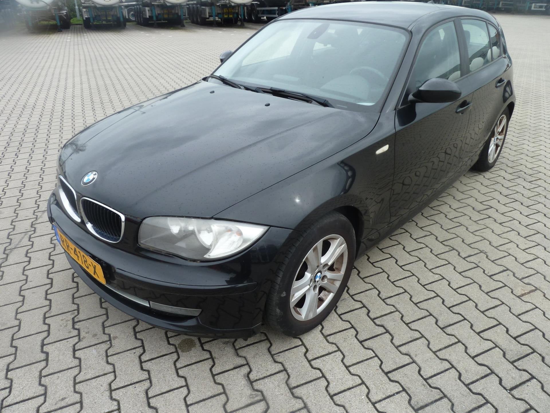 BMW 1-serie 120i High Executive automaat beschrijving lezen, Automaat, 1995 cc, Zwart, Benzine