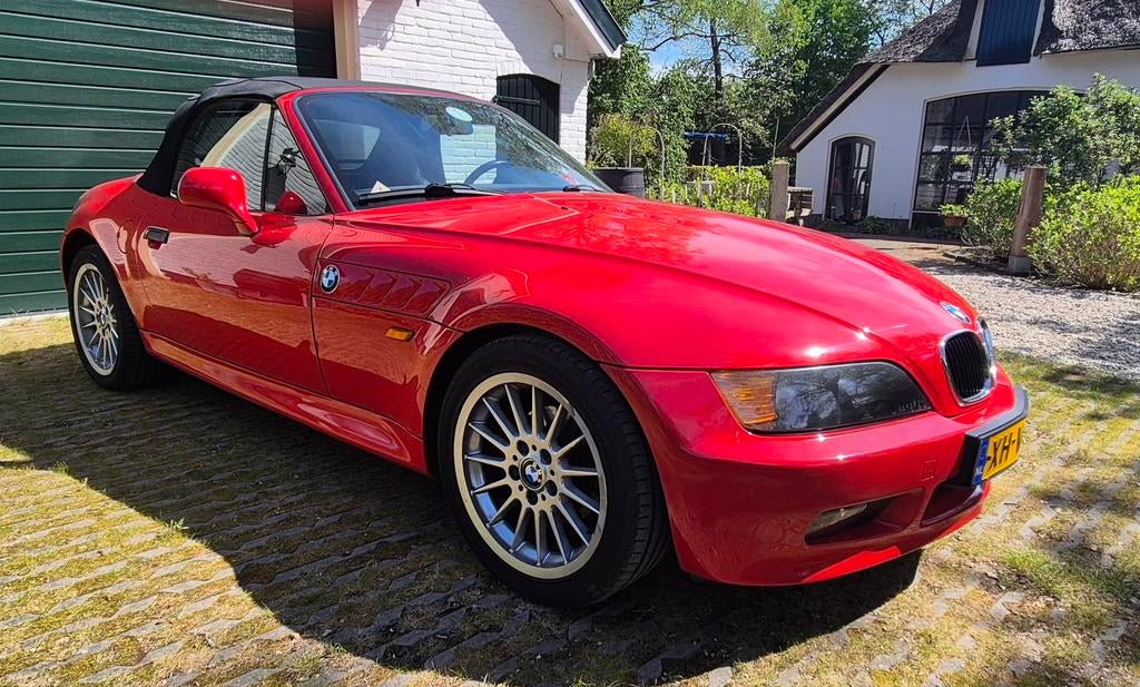 BMW Z3 1.8 Roadster, 1e eigenaar, Hellrot, leer, nieuwe APK, Auto's, BMW, Achterwielaandrijving, Zwart, 4 cilinders, Cabriolet
