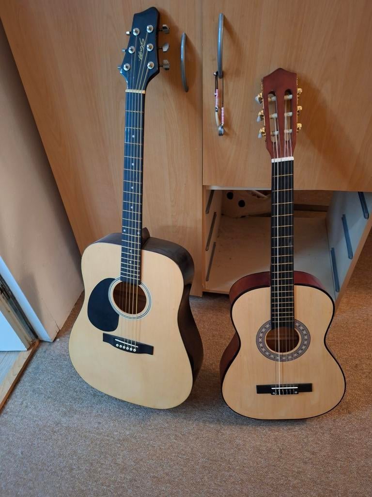 2 mooi gitar.akoestische gitaar, Muziek en Instrumenten, Ophalen of Verzenden, Klassieke of Spaanse gitaar