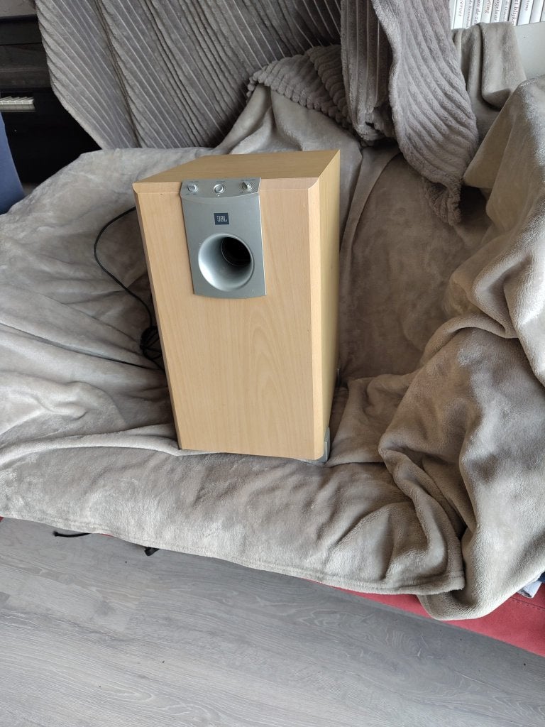 DEFECT JBL SUB 178 Actieve Subwoofer - Hout, Audio, Tv en Foto, Luidsprekers, Ophalen, Niet werkend, 120 watt of meer, Subwoofer