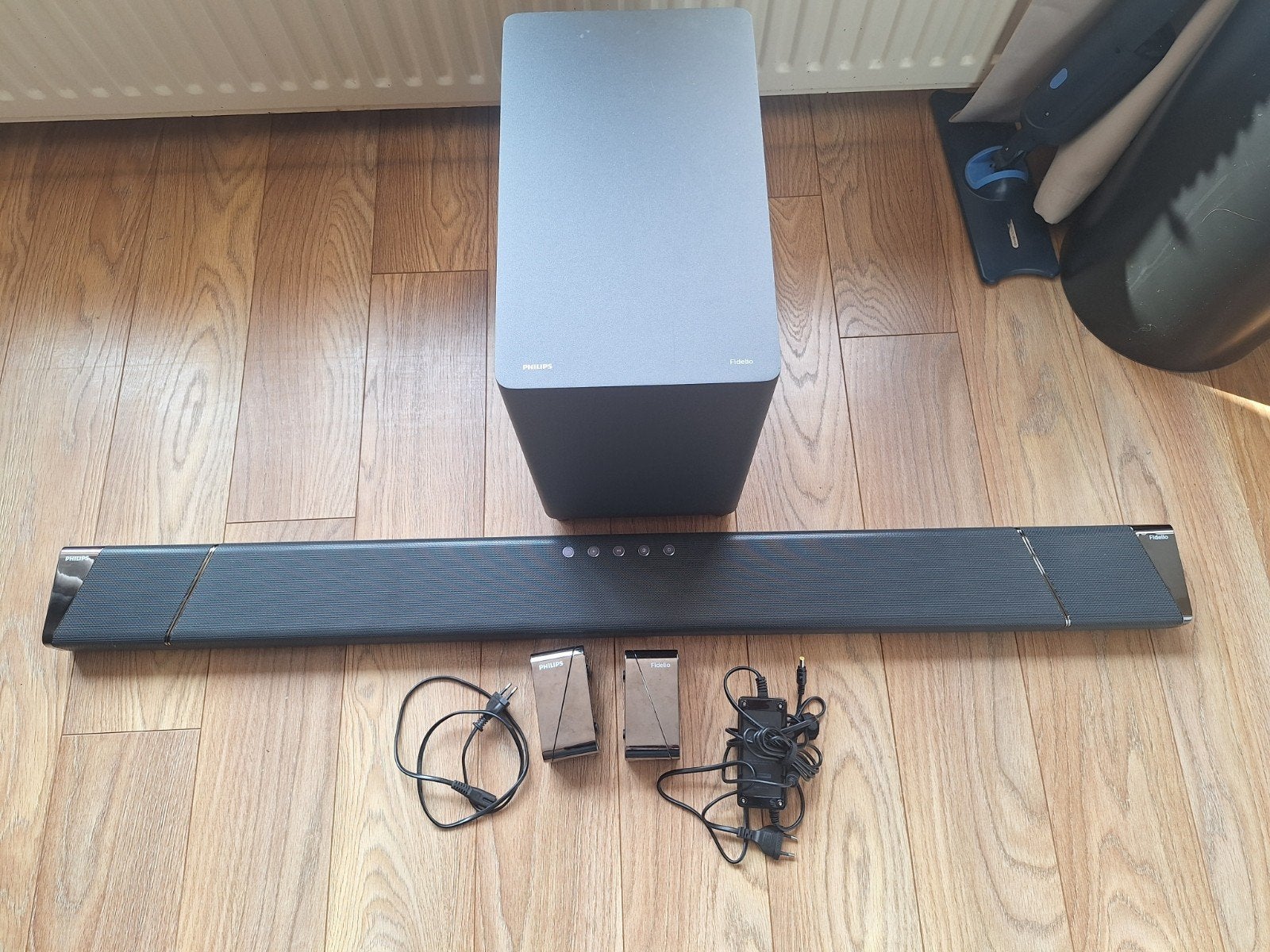 Philips Fidelio B97 Soundbar 7.1.2 met draadloze subwoofer, Ophalen, Consumer.care@philips.com, Philips Consumer Lifestyle B.V., High Tech Campus 52, 5656 AG Eindhoven, Nederland