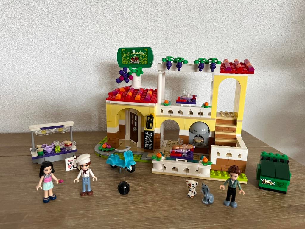Heartlake City restaurant LEGO friends *en nog 4 sets*, Ophalen of Verzenden, Gebruikt, Complete set, Lego