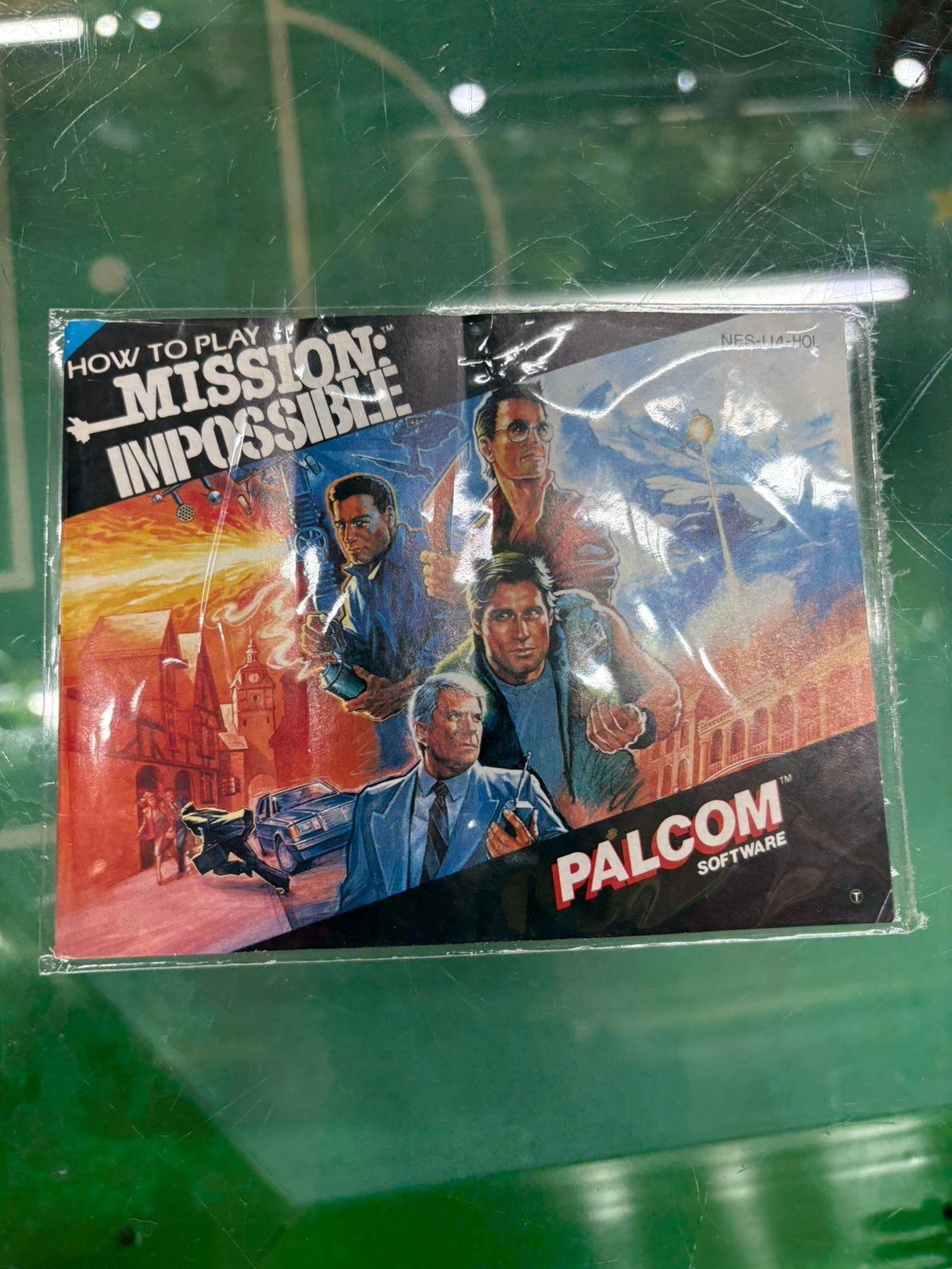Boekje mission impossible, Ophalen of Verzenden, Zo goed als nieuw