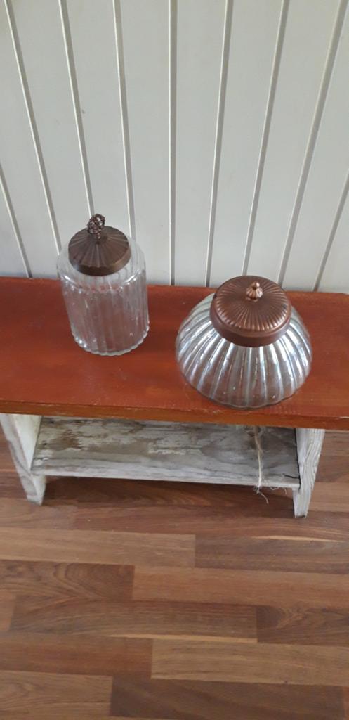 Brocante bankje krukje tafeltje, Ophalen