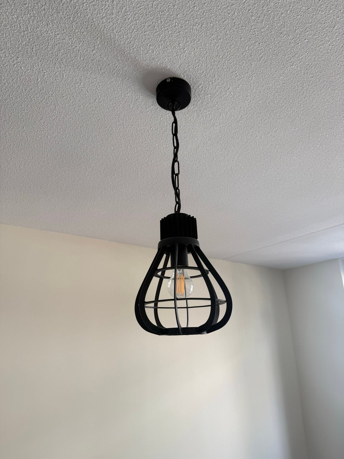 3 zwarte hanglampen - industrieel design, Ophalen, Zo goed als nieuw, Metaal, E27 (groot)